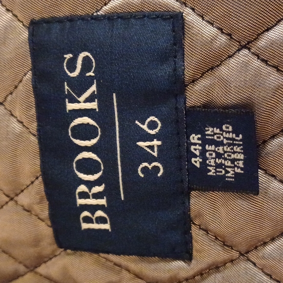 BROOKS 346 Tan Color Men's Trench Coat. Size 44R - Picture 11 of 16